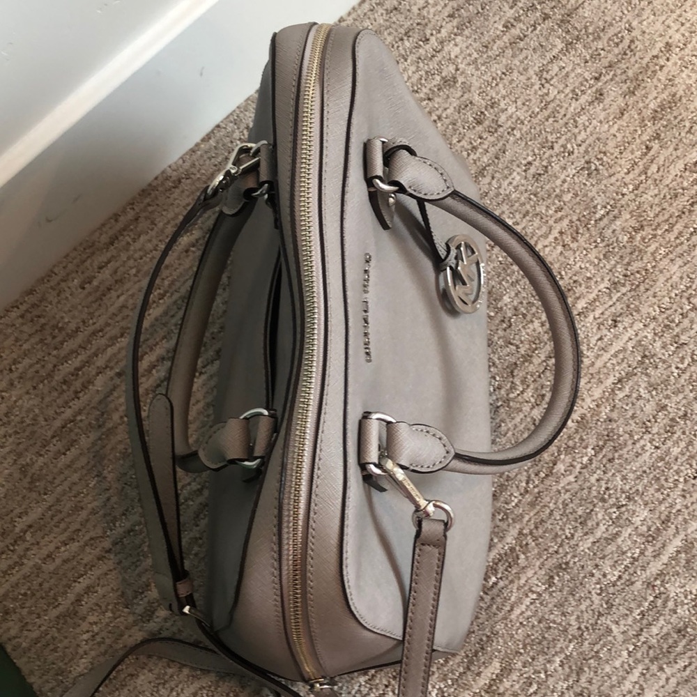 MK handbag - Picture 3 of 8